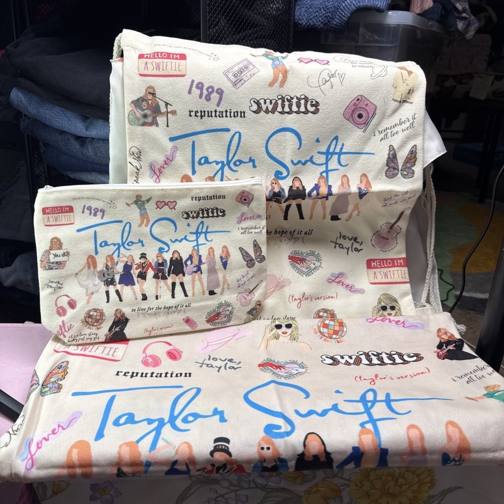 Taylor Swift Makeup Bag, Pillowcase& Drawstring Backpack, New, No Tags